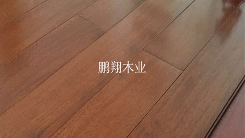 三层实木地板厚度参数里的耐磨真相