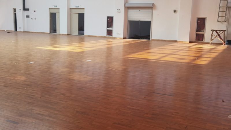 成都实木门烤漆与免漆：工艺差异与选购要点